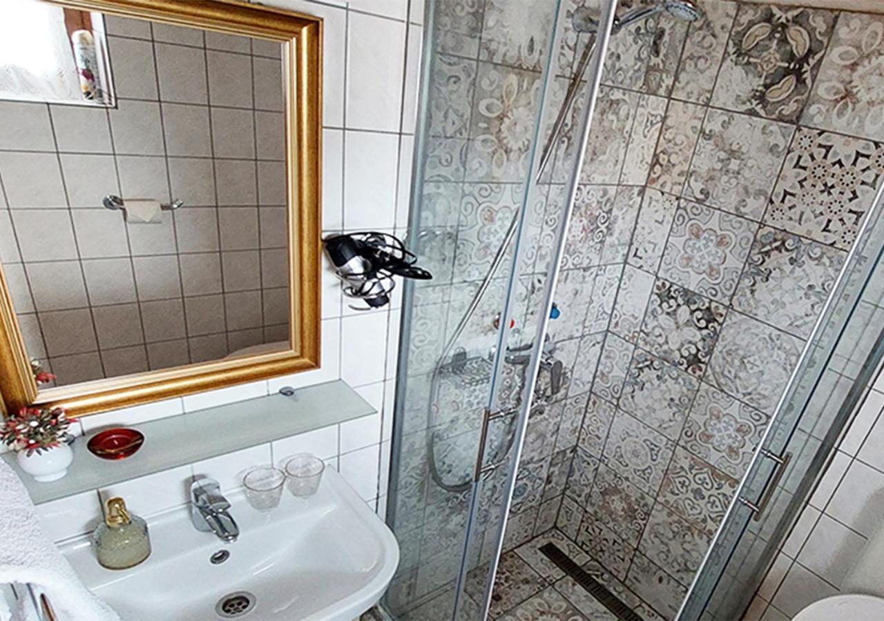 Hotel Rohonci Vendeghaz Kőszeg Exterior foto